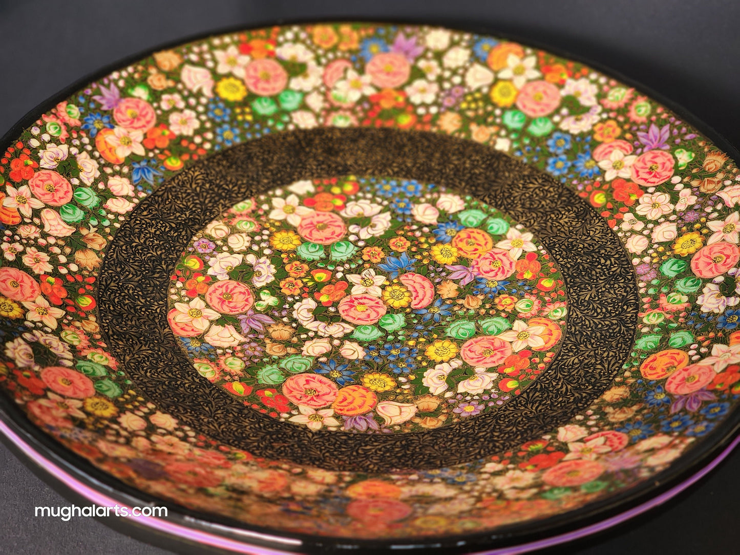 Wall plate Vintage (2000s) Real Gold painted Wall Art Paper mache Gulandar Gul design-