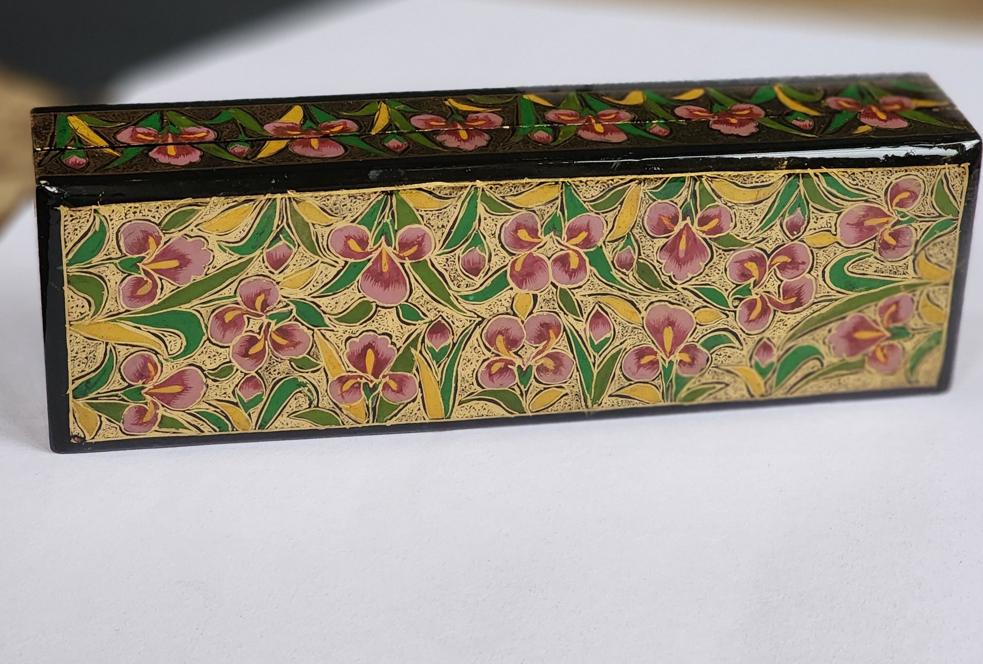 Handcrafted Green grass and Flora Painted Gifts Box