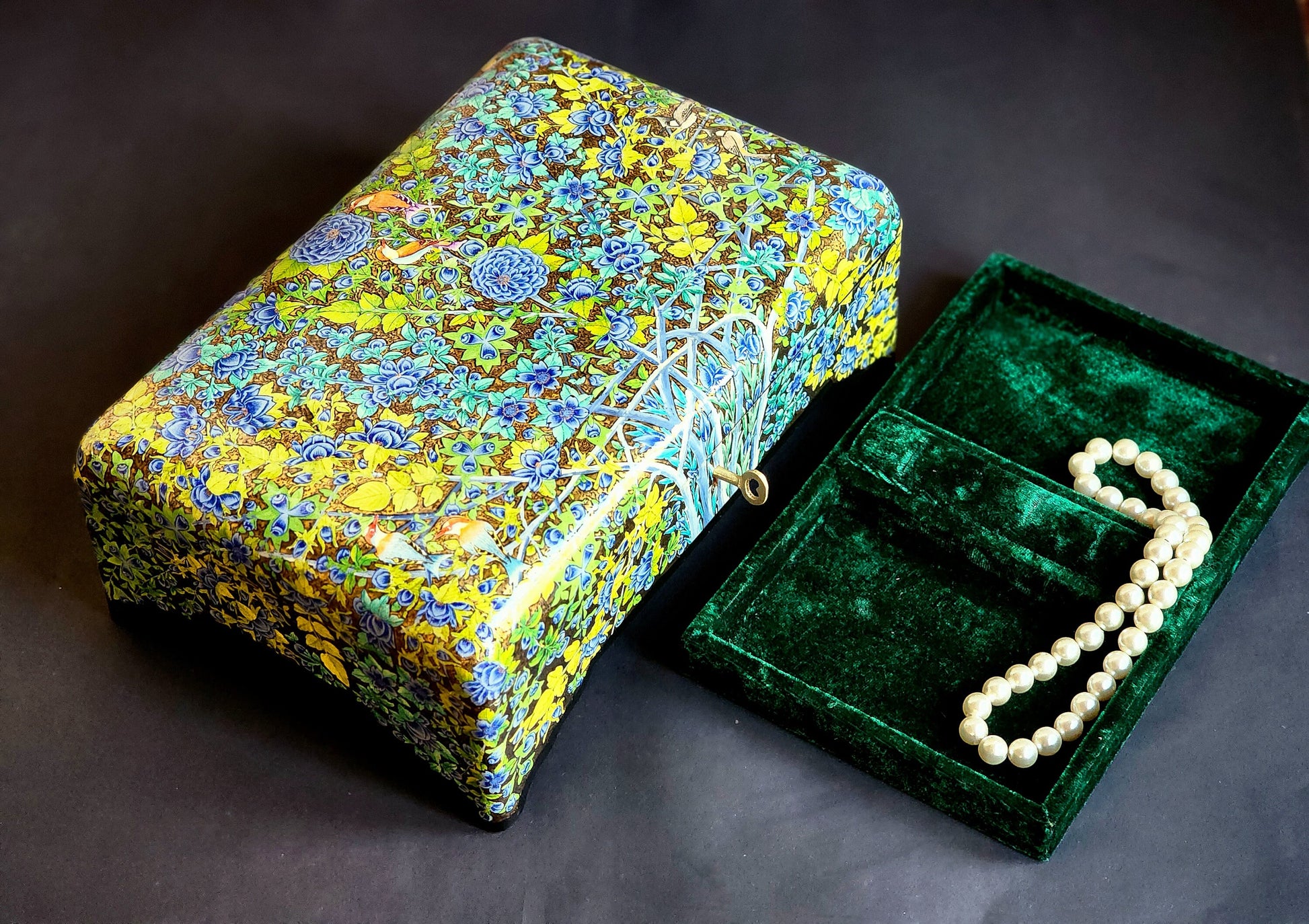 Handmade Jewelry Boxes for Wedding favors, birthday gifts, Mother's Day, Bridesmaid and Invitation boxes-.