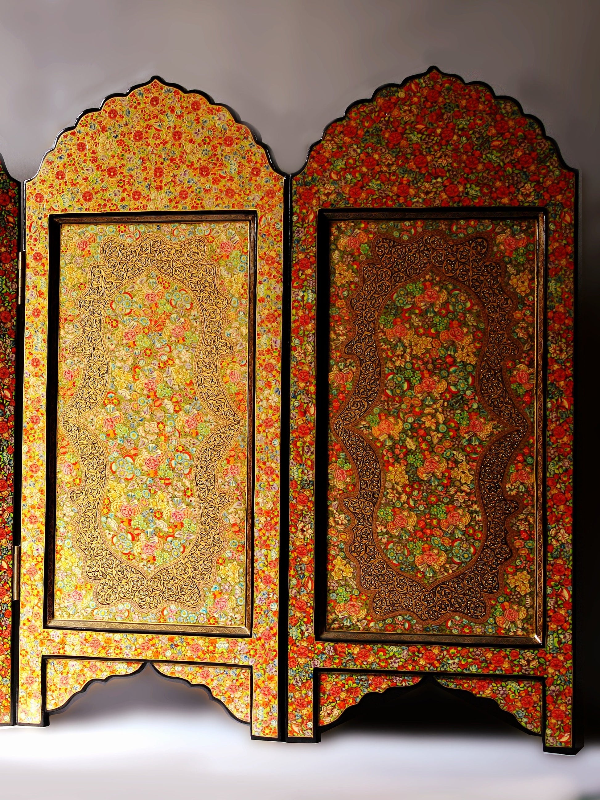 Kashmiri Wall Art Room Divider with fine Hazara floral paintings in a very unique decor style