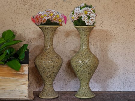 Natural
enamel brass vases