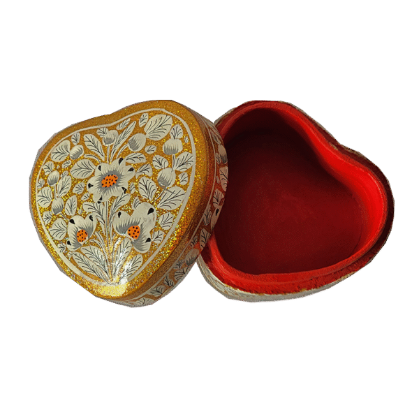 Petite heart boxes