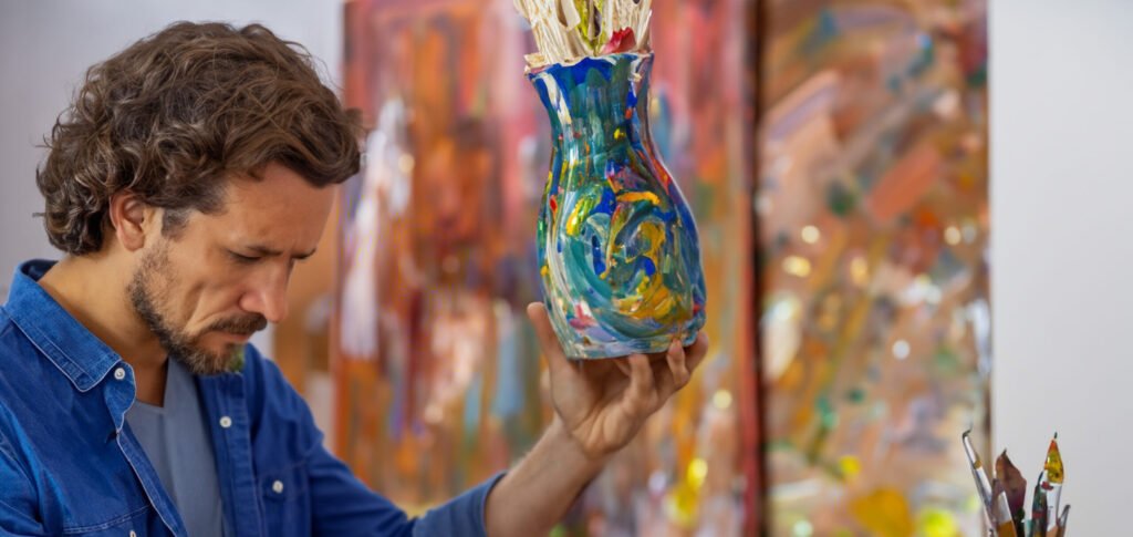 Kashmiri  Paper Mache Artist
