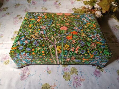 Wedding
antique jewelry box with lock, Flower and bird theme jewelry box, Wooden Real
gold painted trunk-