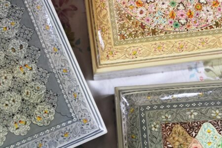 Modern
jewelry box Bridesmaid and Groomsmen Gifts: Handmade Paper Mache