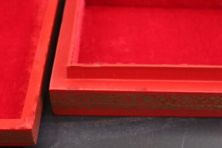 Hand-Painted
Floral Earring Box - Exquisite Jewelry Storage