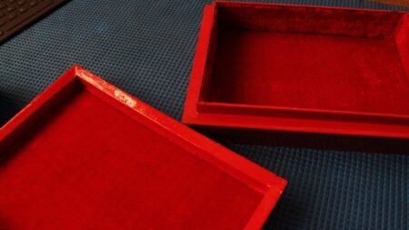 Hand-Painted
Floral Earring Box - Exquisite Jewelry Storage