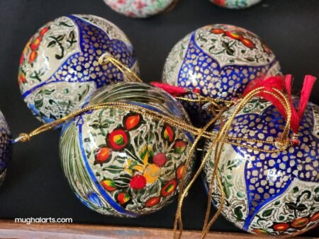 Handmade
decor bridesmaid gifts hanging decorative balls-