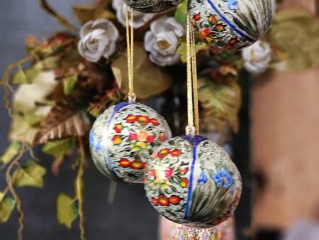 Handmade
decor bridesmaid gifts hanging decorative balls-