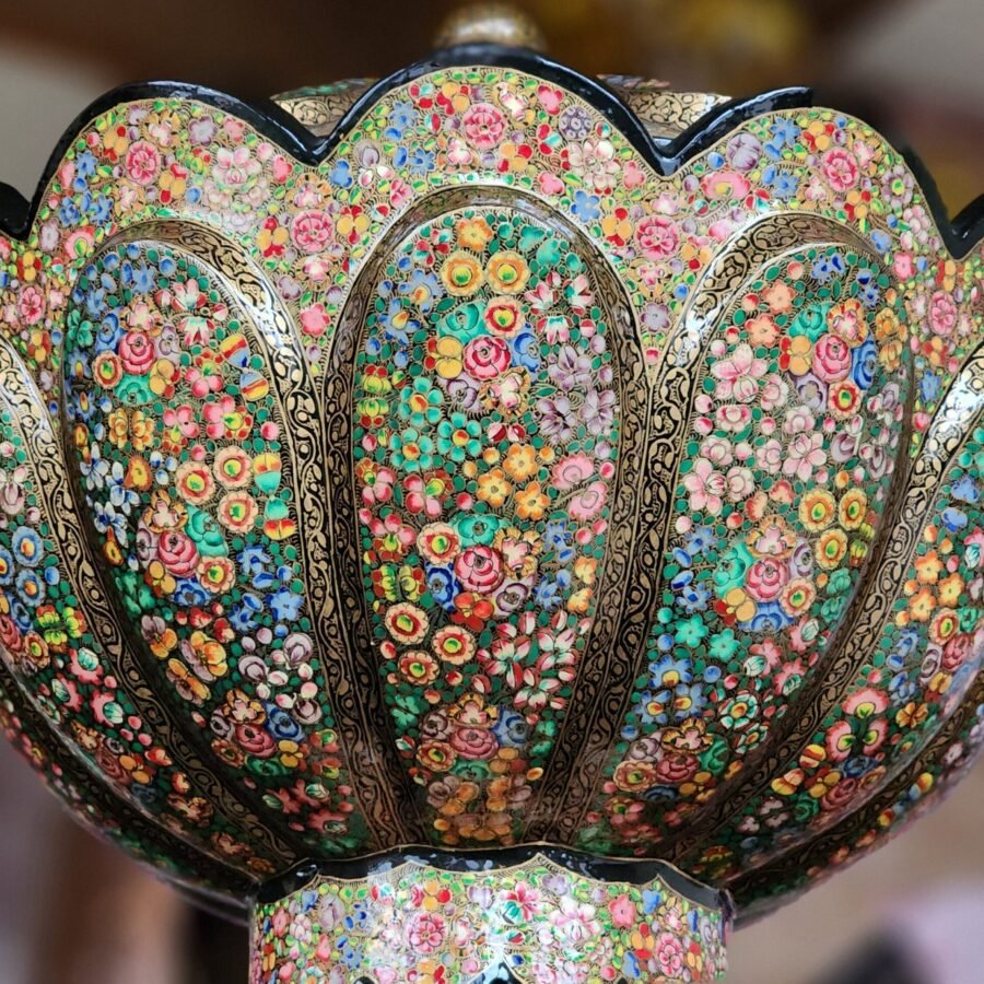 Rotating
bowl Handmade in Kashmir, Paper mache home decor-