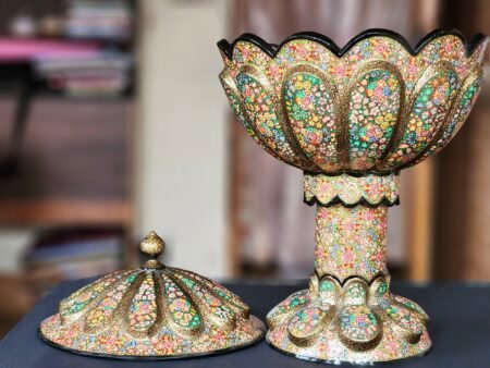 Rotating
bowl Handmade in Kashmir, Paper mache home decor-