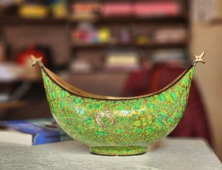 Handcrafted
Brass and Paper Mache Fruit Bowl - Timeless Artistry
