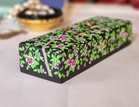 Wooden
gift ring box with painted lacquered daffodil delight-8 inches-