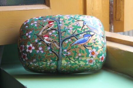 Goldfinch and Kingfisher Papier Mâché Box – 7x4 Inch Hand-Painted Kashmiri Art - Image 3