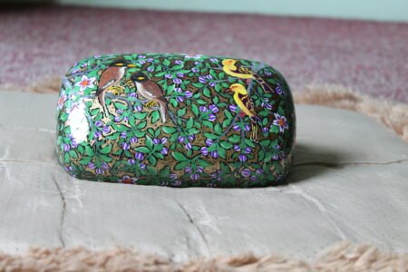 Golden Oriole Garden Papier Mâché Box – 7x 4 Inch Hand-Painted Kashmiri Art - Image 2