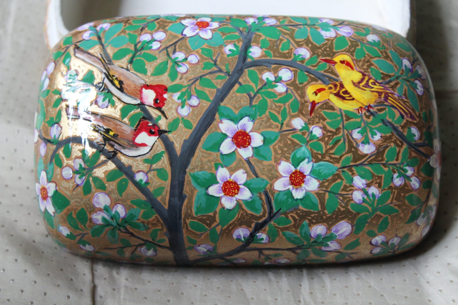 Oriole Harmony Paper Mache Box