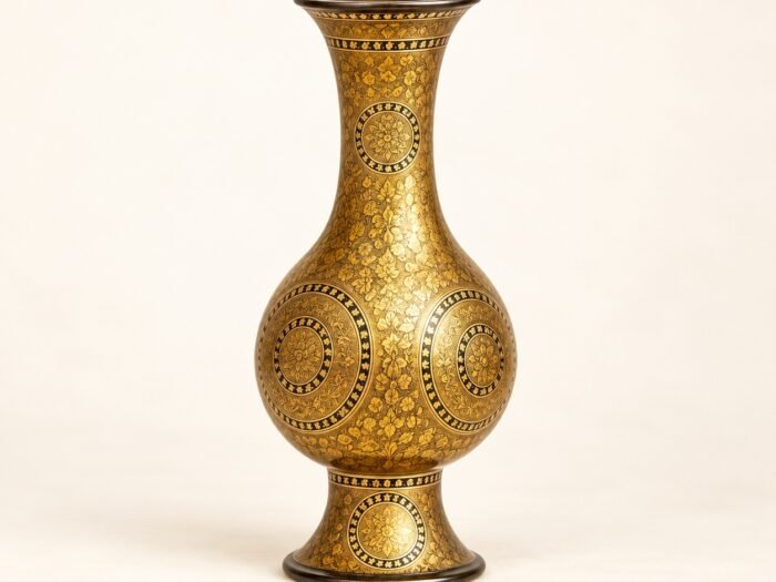 antique chinar vase
