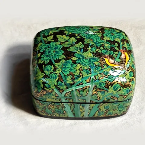 Hand-painted Kashmiri papier mache jewellery box